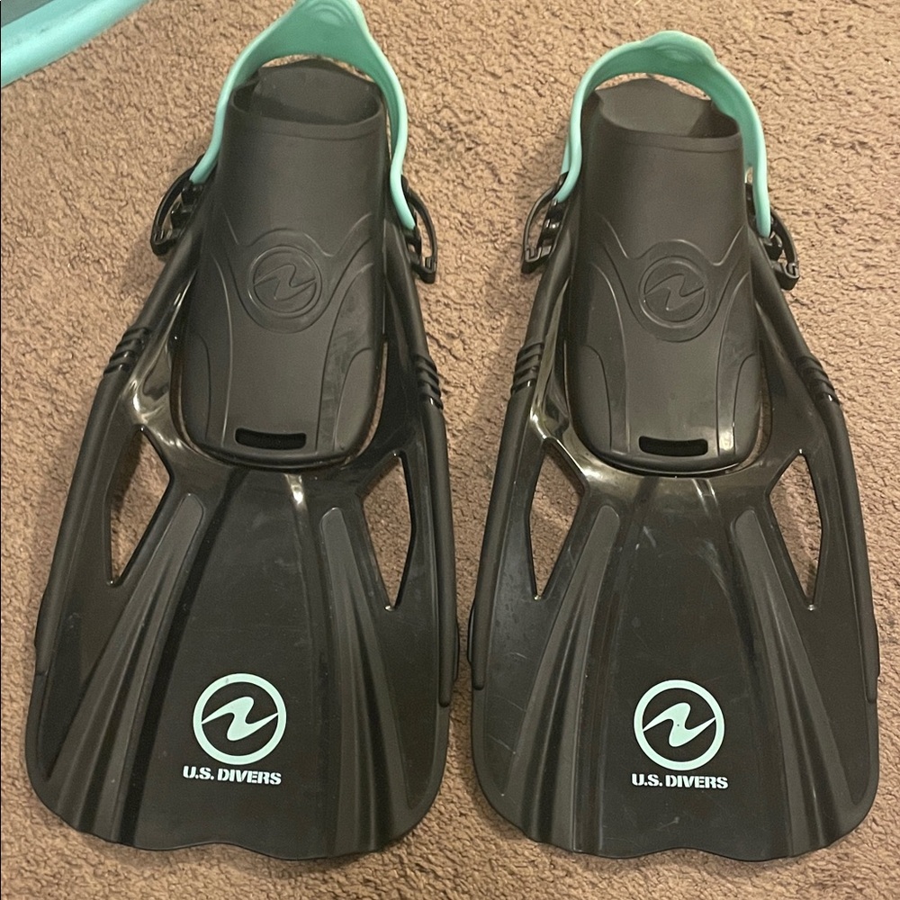 L/XL Black and Aqua Swim Fins